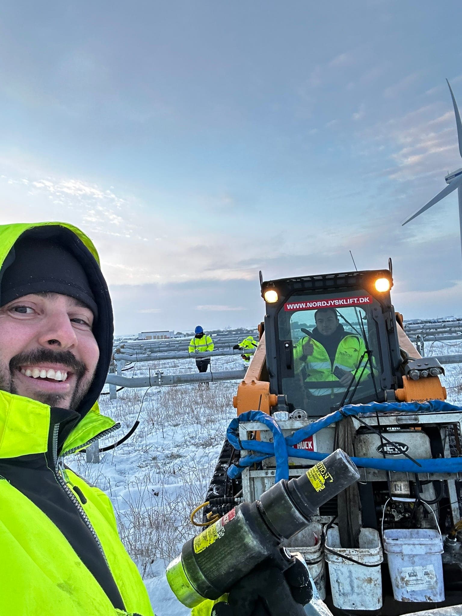 M85 Denmark — hydraulic tools